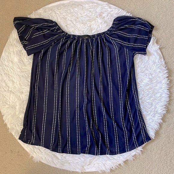 Anthropologie W5 Blue and White Flutter Sleeve Blouse - Picture 1 of 3